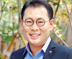 "CGV, 엔터테인먼트 공간으로 탈바꿈…베트남 영화관시장 1위 올랐죠"