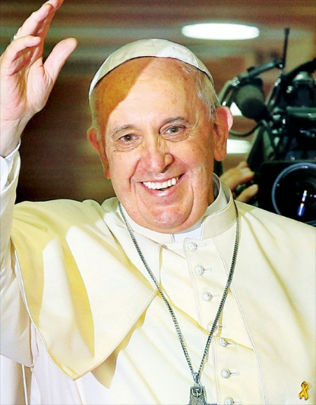 교황 '화해와 희망' 큰 선물 주고 출국