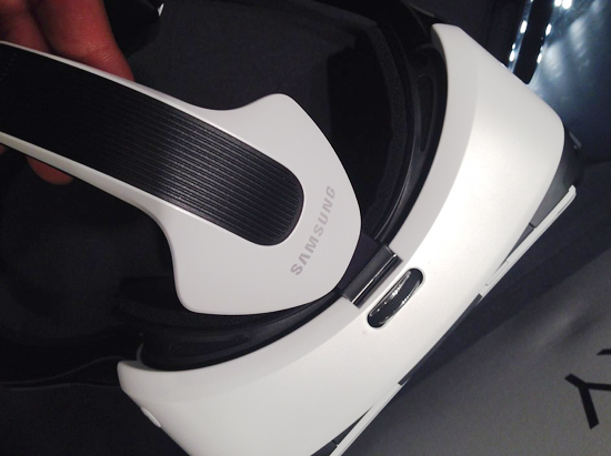 삼성전자의 가상현실 구현 헤드마운트 '기어 VR'. 사진=김민성 기자