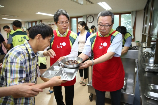 LH, 추석 맞아 사랑나눔 봉사활동 펼쳐