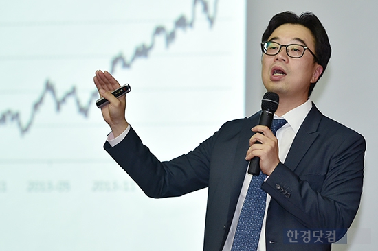 [2014 한경 가치투자 대강연회] "저성장 시대의 투자대안" 가치투자 열기 '후끈'…400명 운집  