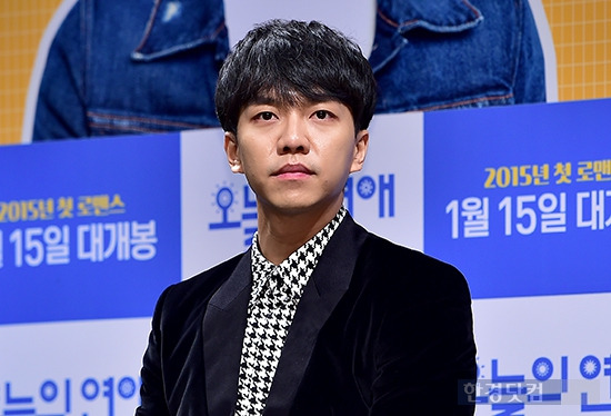 [포토] 이승기, '눈맞춤에 女心쿵~'