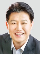 [2014 올해의 CEO 대상] 소통 행정과 내부혁신…지역 창조경제 비전 제시