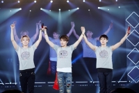 JYJ, 2014 재팬 돔 투어 성료…24만명 동원