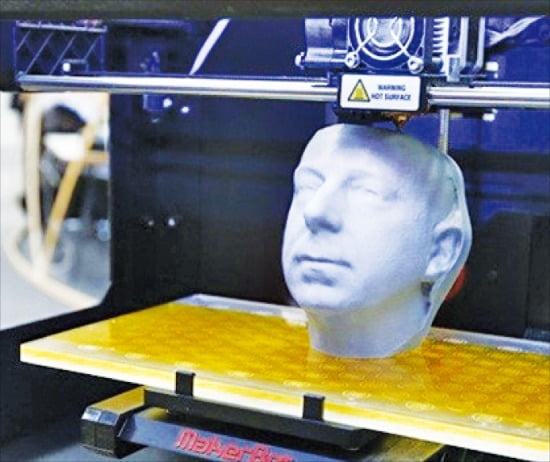 [직업과 경제의 만남] (58) 다양한 재화의 대체재 생산하는 '3D 프린터'