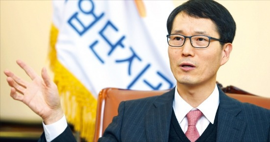 강남훈 산단공 이사장은 “올해는 산업단지가 창조경제 거점이 되는 혁신 원년이 될 것”이라고 강조했다. 신경훈 기자