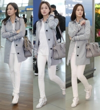 김태희, 이너에서 신발까지 올 화이트로 꾸민 공항 패션