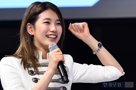 [포토] 수지, '예쁘다는 말은 언제 들어도 좋아~'