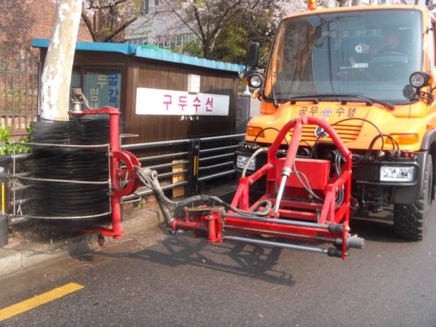 (구청브리프)서울 강서구, 겨우내 찌든 도로시설물 대대적 세척