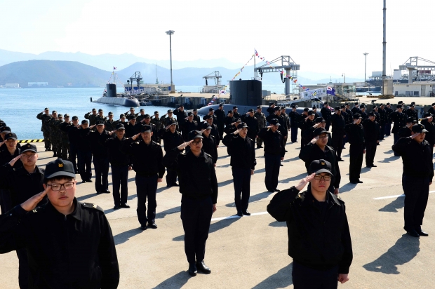 해군, 잠수함 무사고 200만 마일 달성  