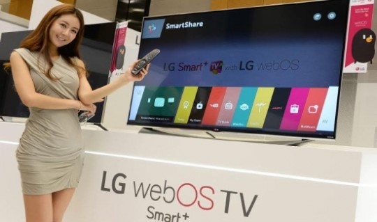 G전자가 'CES 2015'에서 첫 공개한 웹OS 2.0 탑재 스마트 TV.