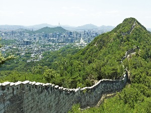  북악산·인왕산·남산·낙산 굽이굽이…역사의 숨결을 느끼다