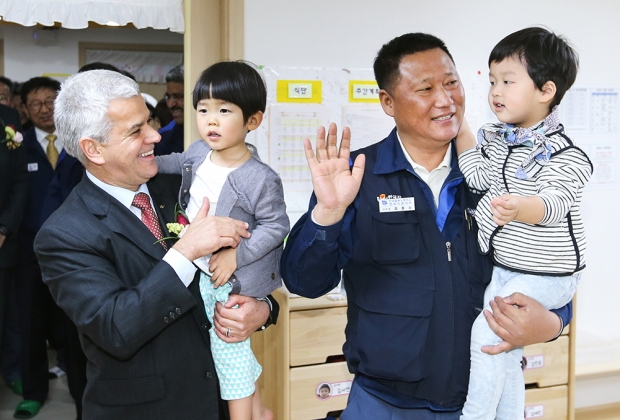 한국GM, 직원 자녀 위한 어린이집 개관