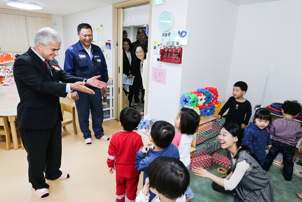 한국GM, 직원 자녀 위한 어린이집 개관