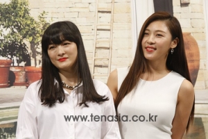 [TENPHOTO] 하지원,  '우리 친언니 이쁘죠?&#39;(언니랑 고고)