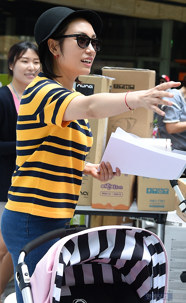 [포토] 정경미, '프로 못지 않은 경매 실력'