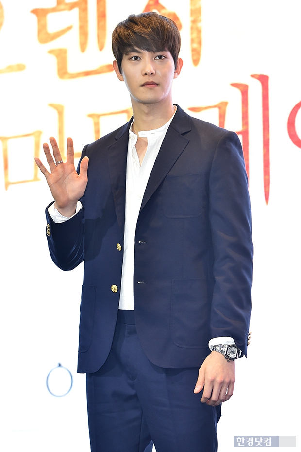 [포토] 이종현, '뱀파이어 싱크로율 100%'