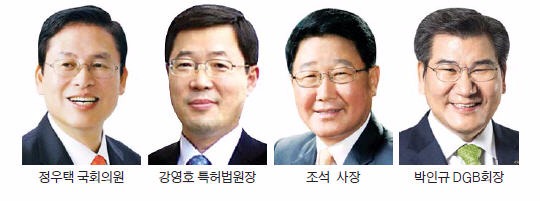 한경 에세이 7~8월 새 필진…여름의 한가운데, 청량함을 배달합니다