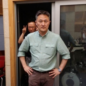 박명수, 표창원 뒤 익살 포즈 &#34;네 뒤에 나 있다&#34;