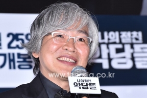 &#39;나의 절친 악당들&#39; 임상수 감독 &#34;고준희 씨, 사랑스럽다&#34;