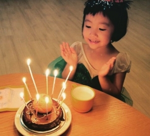 이천희, 딸 소유 양과 전혜진 생일 축하 &#34;전양 생일축하해&#34;