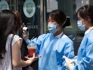 국내 첫 메르스환자 '완치'…오늘 일반병실로 옮길 듯