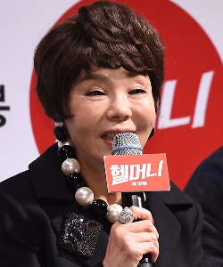 김수미 조인성 김수미 조인성 / 김수미 사진 = 한경DB