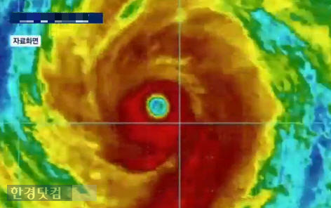 태풍 11호 낭카 태풍 11호 낭카 / JTBC 방송 캡처
