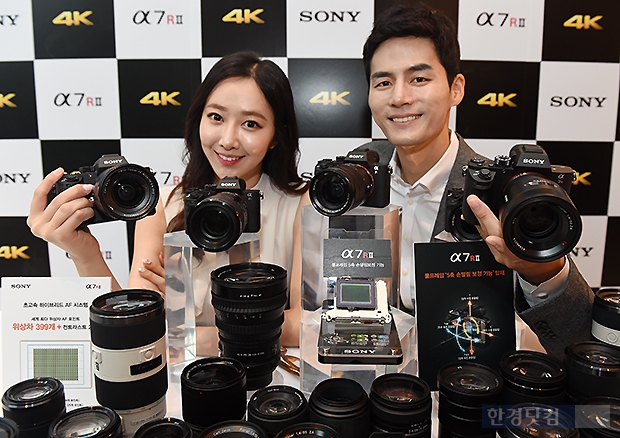 [포토] 소니, 최고급 사양 자랑하는 플래그십 미러리스 카메라 'A7RII' 출시