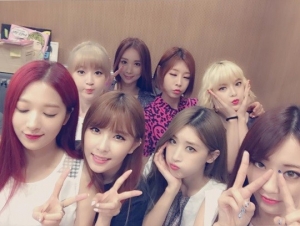 나인뮤지스, &#39;컬투쇼&#39; 인증샷 공개 &#34;예쁜 사람 많아 경황이 없네&#34;