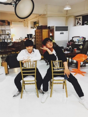 인피니트 엘, 조민기와 함께 훈훈한 미소 &#34;민기쌤과 함께&#34;