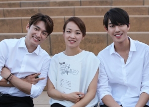 &#39;언제나 칸타레2&#39; 안효섭, 오상진과 인증샷 공개 &#39;화기애애&#39;