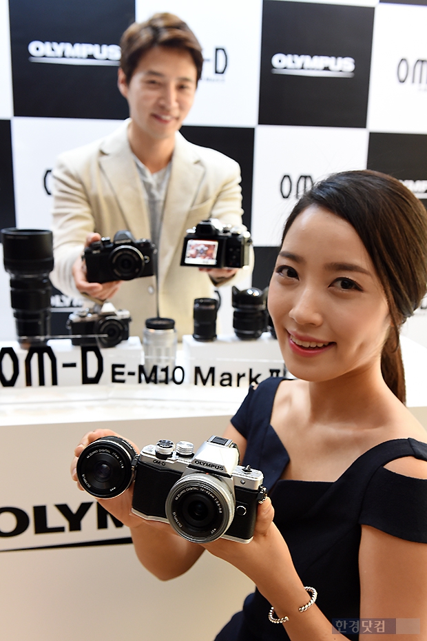 [포토] 올림푸스, 최첨단 기술 집약된 'OM-D E-M10 Mark II' 출시