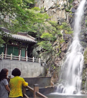 경남 양산 홍룡폭포 