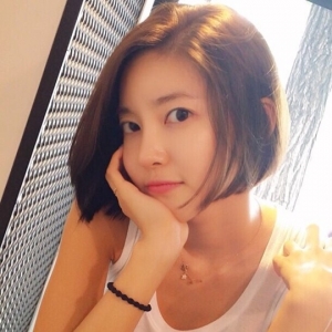 NS윤지, 긴머리 싹둑 자르고 몰라보게 청순해진 외모 공개 &#39;눈길&#39;