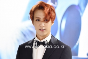 [TENPHOTO] 비스트 손동운, 아무나 소화 못하는 9대1 가르마