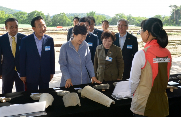 박근혜 대통령 경주 월성 방문... 경북도 문화융성 탄력