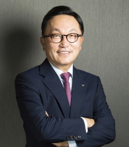 박현주 미래에셋 회장 '청년펀드'에 20억 통 큰 기부…기업인 최초