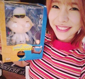 소녀시대 써니, 티파니에게 받은 선물 자랑 &#34;우리 바보가 선물해준 장난감&#34;