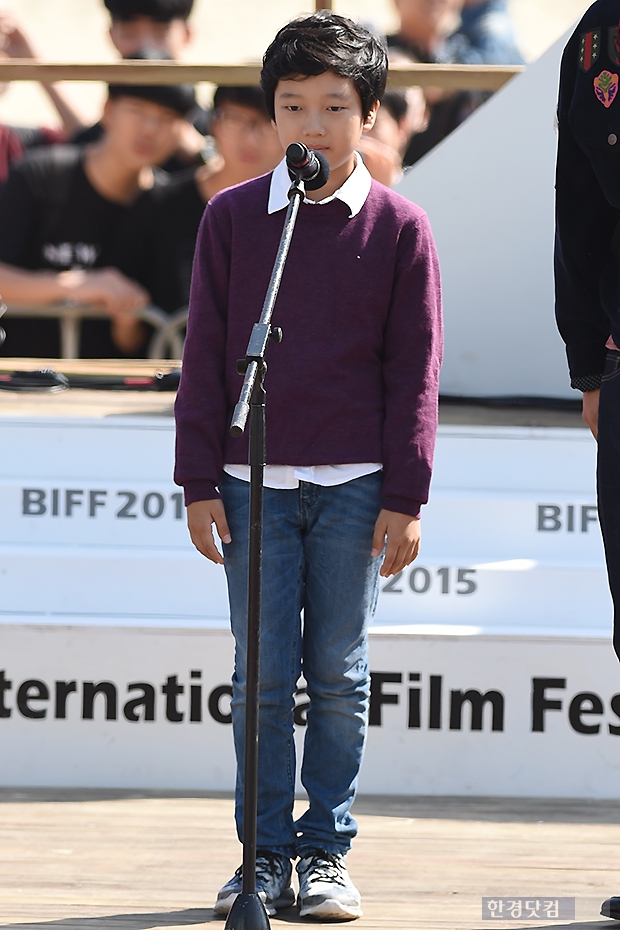 [포토] 이효제, '수 많은 영화팬 앞에 얼음' (20th BIFF)