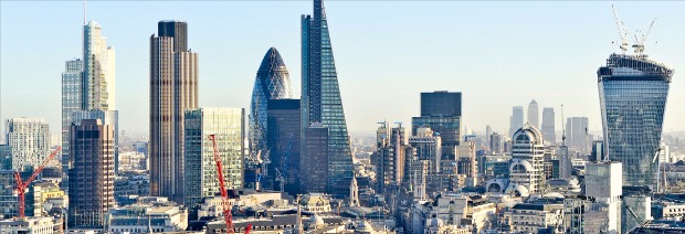 런던 시내에서 고층 건물이 많이 있는 ‘시티 오브 런던’은 전통적인 금융회사들과 혁신적인 핀테크(금융+기술) 업체들이 모여드는 곳이다.
 