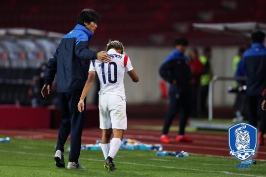 한국 벨기에 최진철 이승우 /대학축구협회