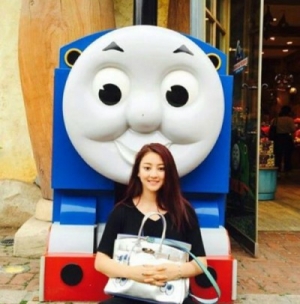 트와이스 지효, 토마스 기차와 닮은 꼴 &#34;길가에서 나를 발견했다&#34;