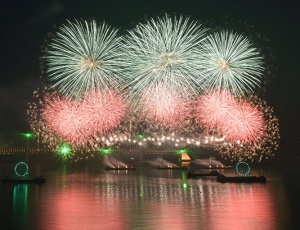 [실검보고서] 2015 부산불꽃축제, 광안리 하늘 수놓을 1시간의 불꽃쇼