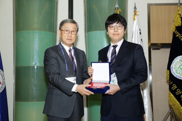 서석원·이길연 교수 '연강재단 외과학상'