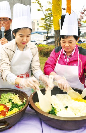 8만6000여명 다녀간 '전주비빔밥축제'…대한민국 명품 여행상품으로