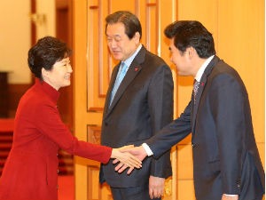 박 대통령 "경제활성화법 골든타임 놓치면 소용없다"…국회선 '제자리 맴맴'