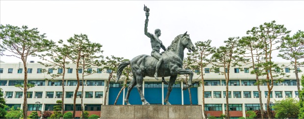 [2016학년도 대입 정시 전략] 아주대학교, 국방디지털융합학과, 공군에서 적격성 판정