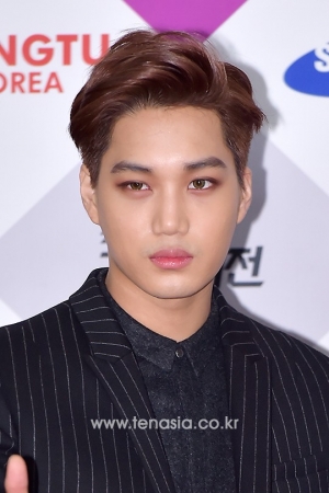 [TENPHOTO] 엑소 카이, 눈빛 한방에 여심 올킬 (2015 SAF 가요대전)