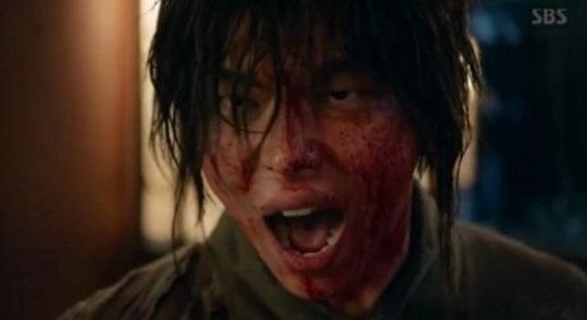육룡이 윤균상 무사 본능 깨어났다 무사 무휼 | 텐아시아 육룡이 윤균상 무사 본능 깨어났다 무사 무휼 | 텐아시아